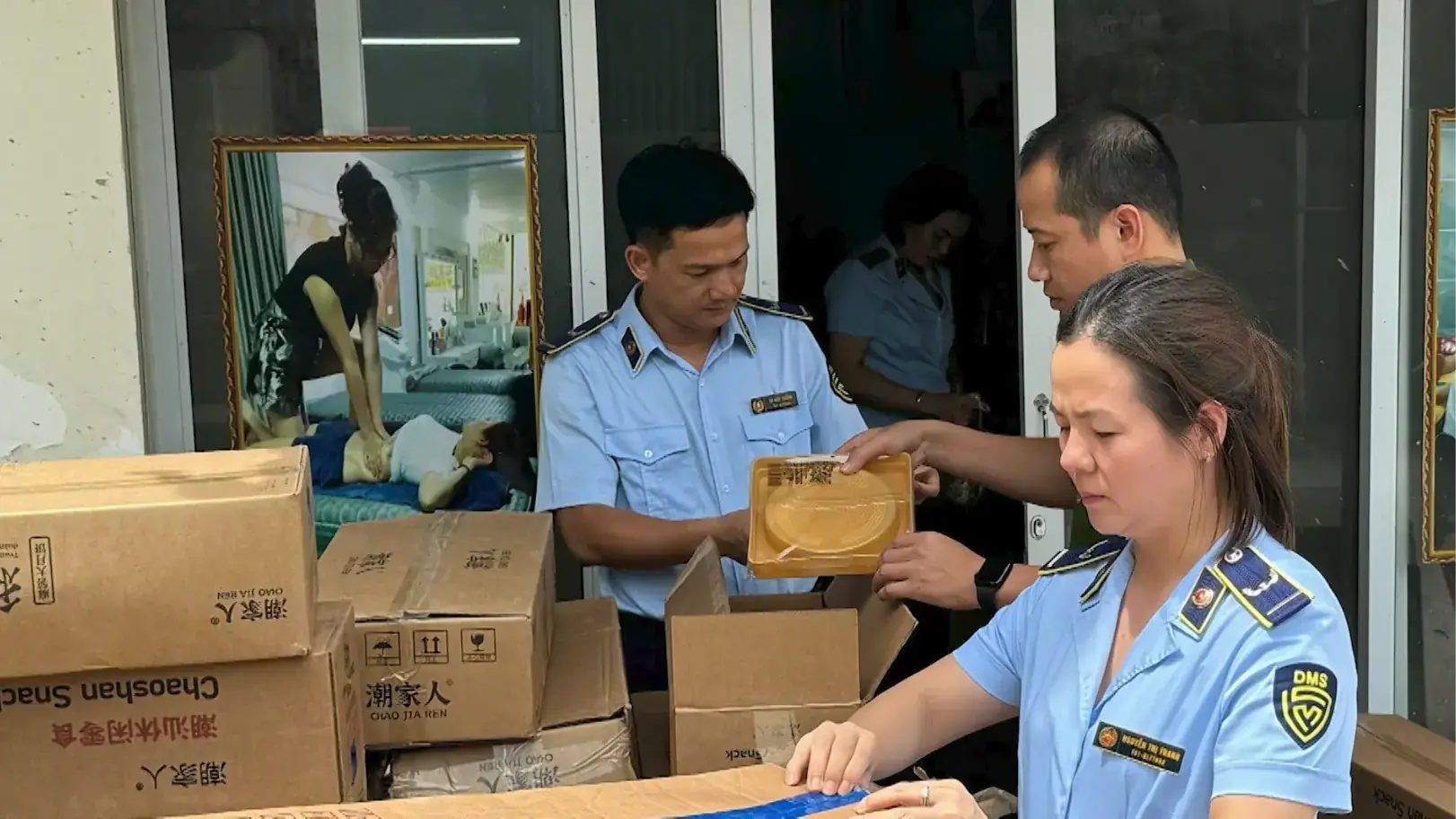 Siết chặt kiểm soát thị trường bánh Trung thu - | Quản lý thị trường | 18/09/2025